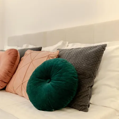 Luxury & Comfort: Smart 2br-apt At Unirii Square *