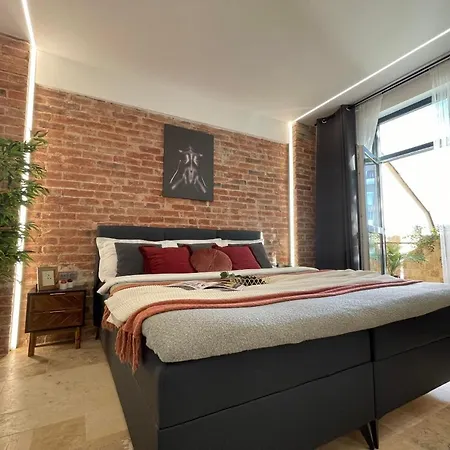 Luxury & Comfort: Smart 2br-apt At Unirii Square Apartment Bucharest