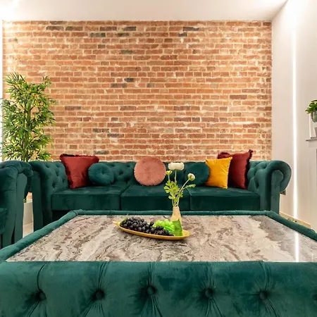 Luxury & Comfort: Smart 2br-apt At Unirii Square * Bucharest